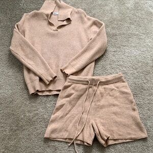 Stylish Knit Sweater and Shorts Set